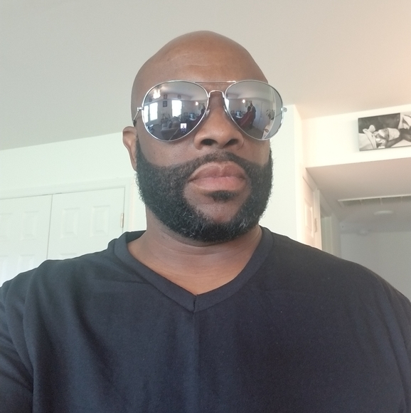 Meet your Posher, Dana - Picture 3 of 4